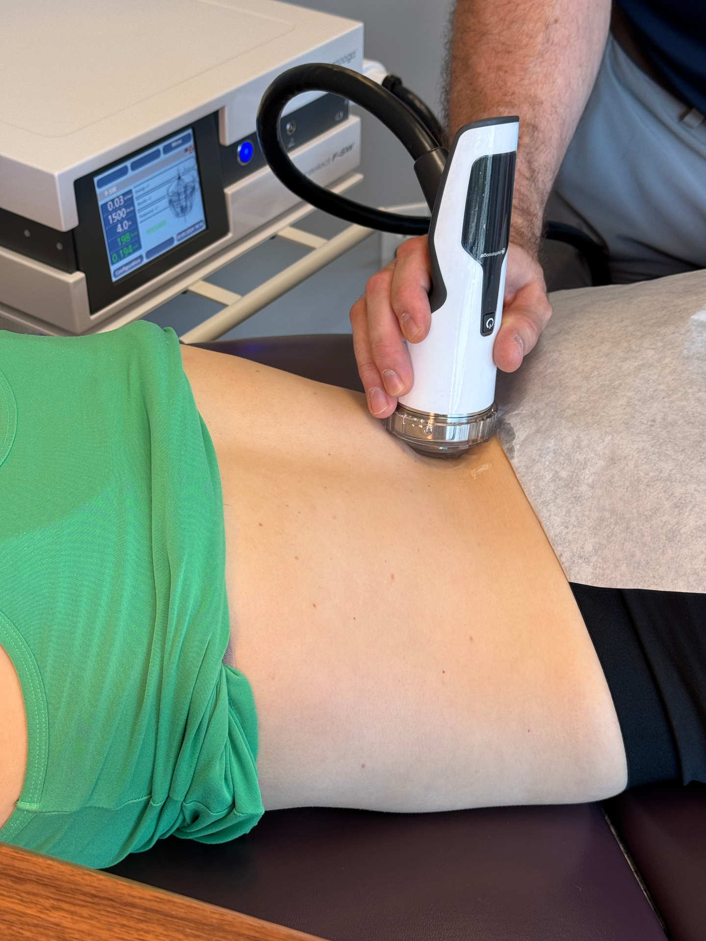 Shockwave therapy on back